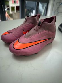 Nike KM football boots