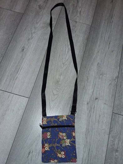 1 Euro Each To Clear!! - Variety Of Bags - Make Up, Toiletries, School, Etc
