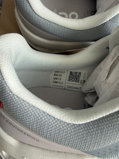 On Running Cloudleap Trainers