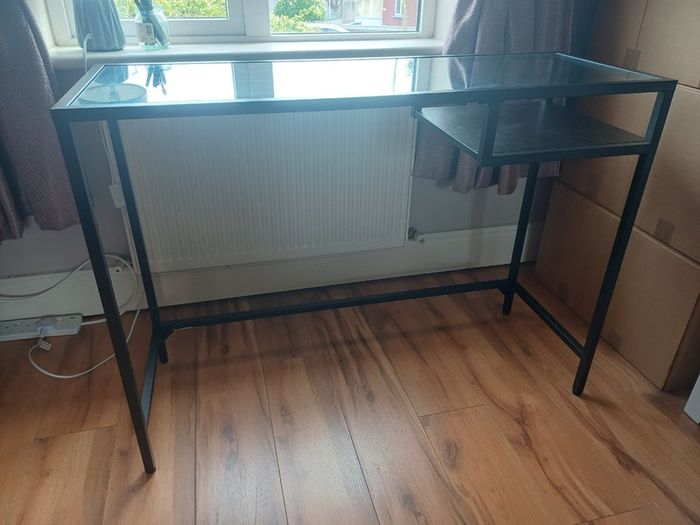 Ikea Glass Table (vittsjo)