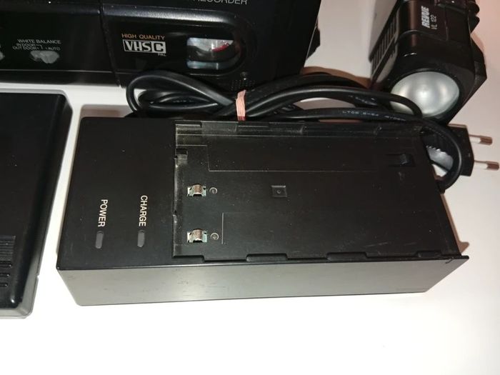 Vintage Revue Video Camera Recorder With Lots Of Accessories Part Tested-no Working Batteries