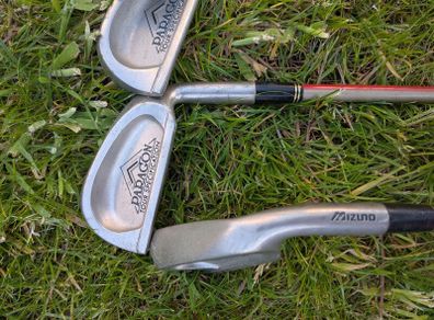 Vintage mizuno golf clubs