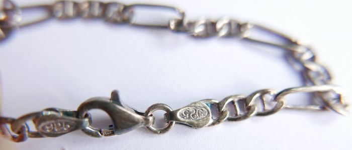 Vintage 925 Sterling Silver Figaro Link Chain Bracelet (in original box) length 7,5" - 5,2g