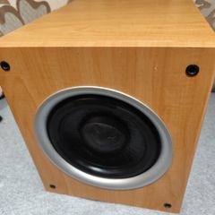 M-audio W320 100 Watts active subwoofer