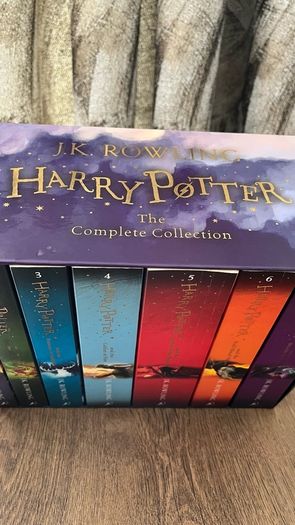 HARRY POTTER 7 Book Set Complete Collection