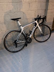 Giant tcr advanced carbon road bike
