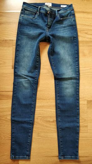 Women's skinny jeans