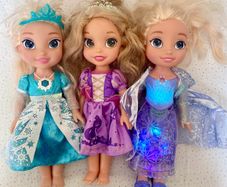 Disney Princess dolls with light and sound