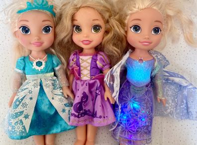 Disney Princess dolls with light and sound