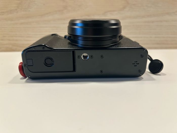 Fujifilm X100V1