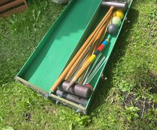Full croquet set