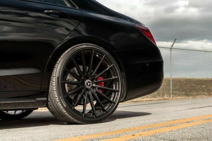 Mercedes Center caps 75mm