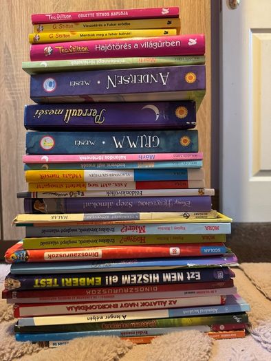 Hungarian children books Magyar