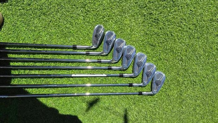 Taylormade Qi Max Irons 5-SW Regular RH