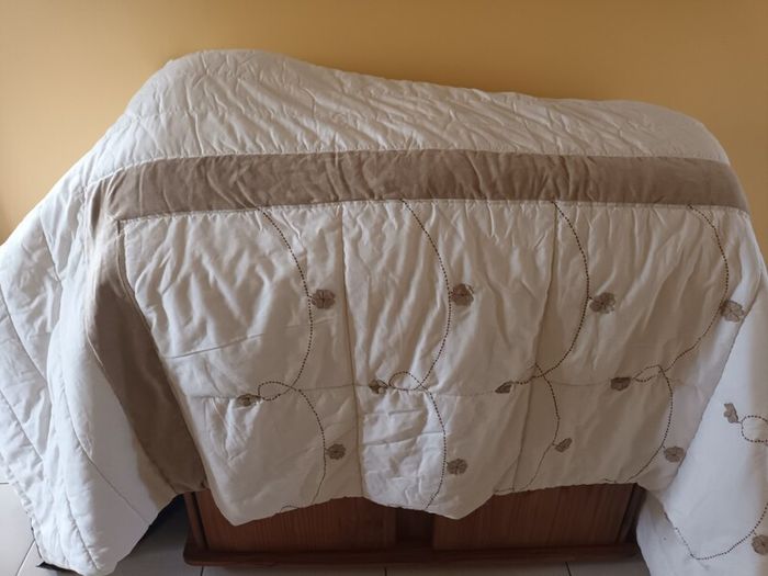 Double Bed Throw/ Bedspread