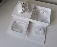 Apple AirPods Pro (2nd Gen) USB-C