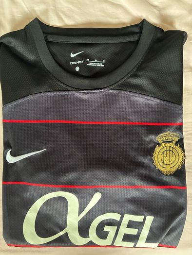 FC Olympiacos Football Shirt Size Medium