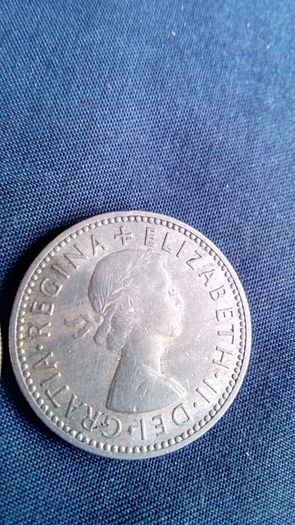 English and Scottish Shillings.