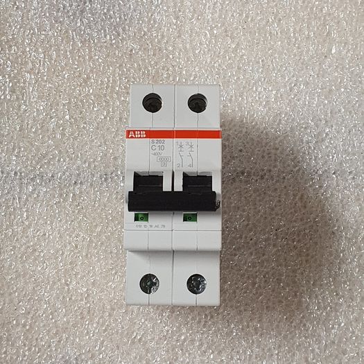Used circuit breakers MCB RCBO RCD various amps Siemens,ABB,GE,Legrand,Hager,Schneider, Garo