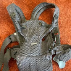 Babybjorn carrier move