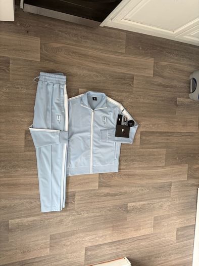 Yelir tracksuit