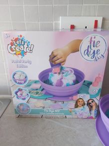 Tie Dye set.