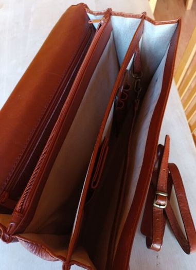 Leather Briefcase (unisex)
