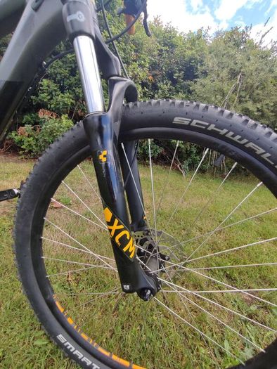 cube aim race mountain bike