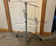 Roland cymbal boom stand