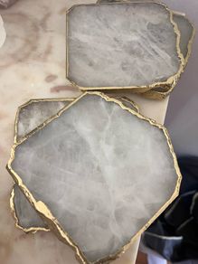 4 quartz crystal coasters