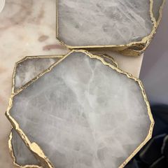 4 quartz crystal coasters