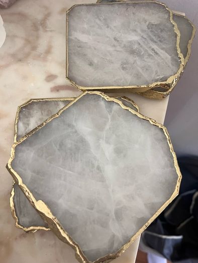 4 quartz crystal coasters