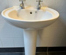 2 bathroom sink, ONLY ONE LEFT