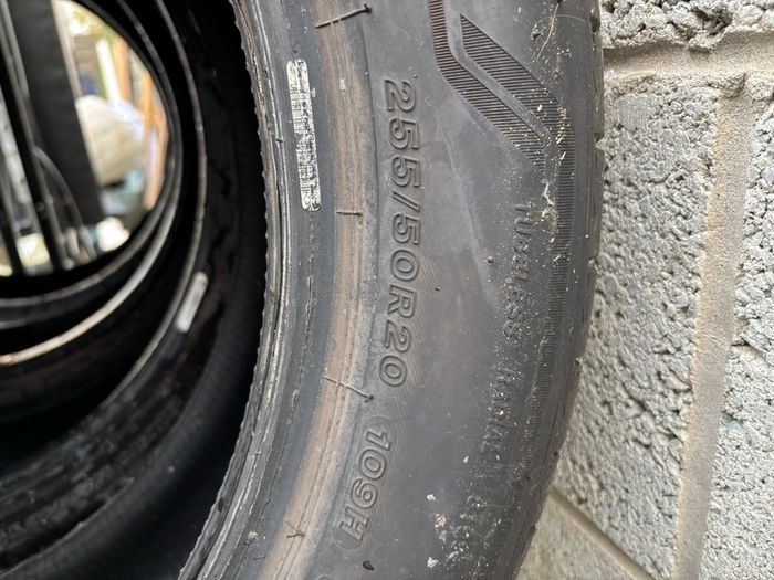 Bridgestone 255/50R20