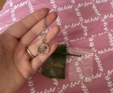 Glencara necklace with claddagh symbol