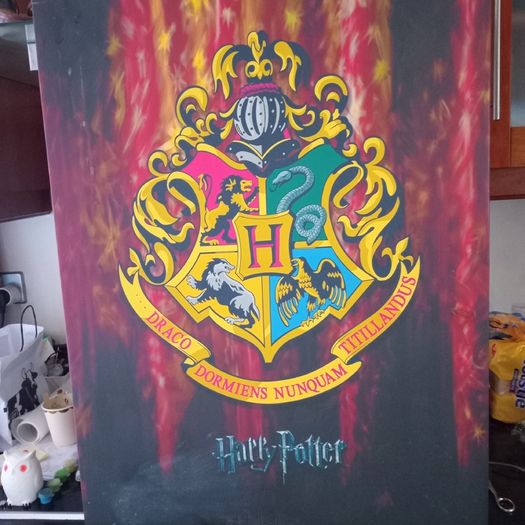 Large 80 x 60 Vintage Harry Potter Canvas "Hogwarts Crest"
