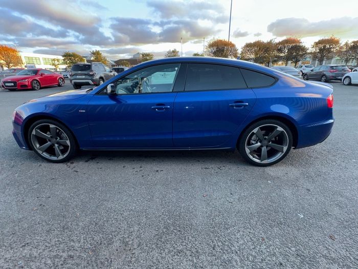 Mint 152 Audi A5 ultra plus 1 Black edition S-line automatic