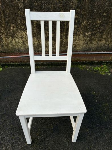 Kitchen table and 4 chairs