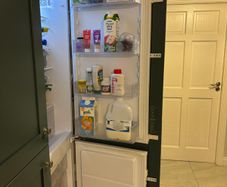 Zanussi integrated fridge/freezer