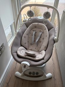 Joie Sansa 2 in 1 rocker / swing chair