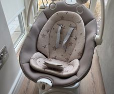 Joie Sansa 2 in 1 rocker / swing chair