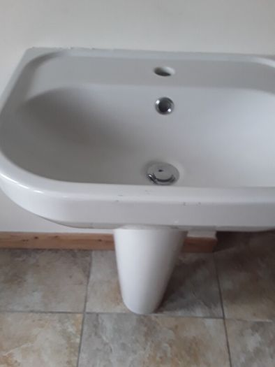 white sink