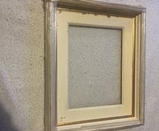 frame vintage swept/moulded off-white painted wooden frame with a gold-gilded inner slip/sight edge