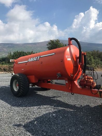 1600 Gallon Abbey Tanker