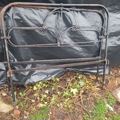 vintage iron bed