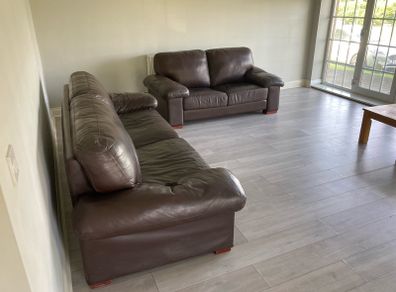 Sofa suite  4 & 2 seater