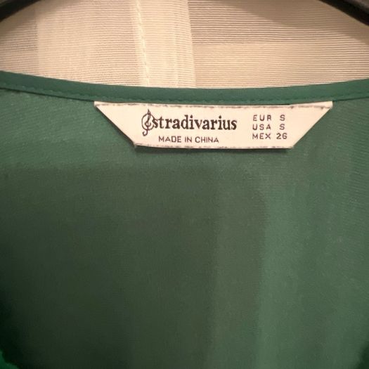 Stradivarius Green blouse. Size S