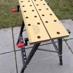 Adjustable work bench