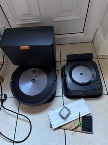 iRobot Robot Vacuum  Mop with Self-Cleaning Dock