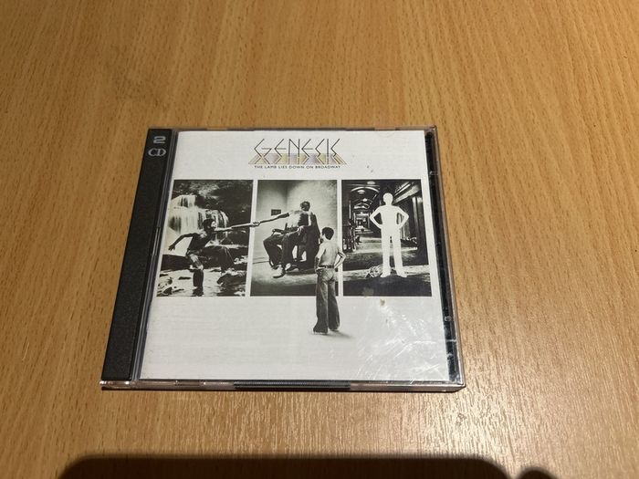 Genesis - The Lamb Lies Down On Broadway